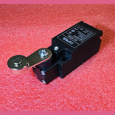 Выключатель XZ-9304 XURUI